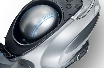 Vespa Elettrica 2023 - Bild 38