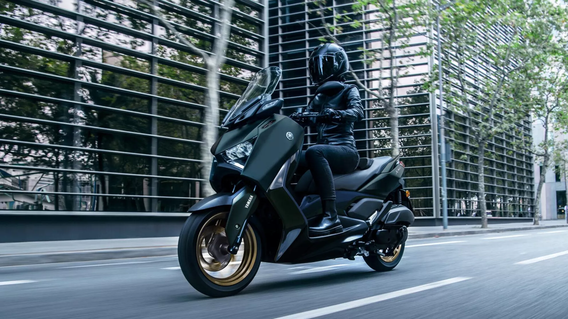 Yamaha XMAX 125 Tech MAX - Image 8 Yamaha XMAX 125 Tech MAX - Image 8