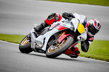 Yamaha R1 World GP 60th Anniversary 2023 - Bild 3 Yamaha R1 World GP 60th Anniversary 2023 - Bild 3