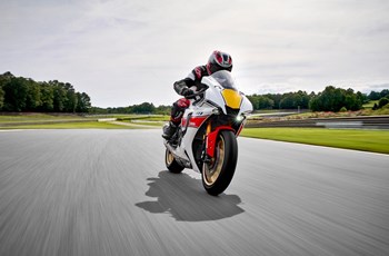 Yamaha R1 World GP 60th Anniversary 2023 - Bild 7 Yamaha R1 World GP 60th Anniversary 2023 - Bild 7