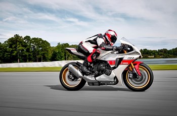 Yamaha R1 World GP 60th Anniversary 2023 - Bild 8 Yamaha R1 World GP 60th Anniversary 2023 - Bild 8