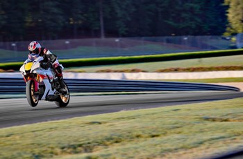 Yamaha R1 World GP 60th Anniversary 2023 - Bild 11 Yamaha R1 World GP 60th Anniversary 2023 - Bild 11