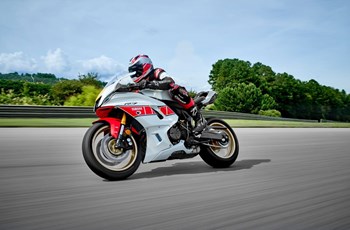 Yamaha R7 World GP 60th Anniversary 2023 - Bild 3 Yamaha R7 World GP 60th Anniversary 2023 - Bild 3