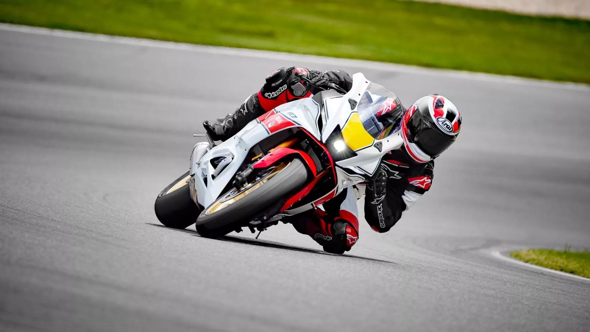Yamaha R7 World GP 60th Anniversary - Image 11 Yamaha R7 World GP 60th Anniversary - Image 11