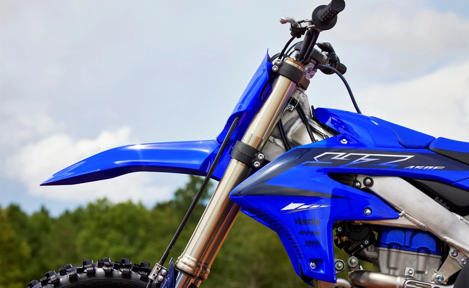 Yamaha YZ450F Bild 7: Yamaha YZ450F
