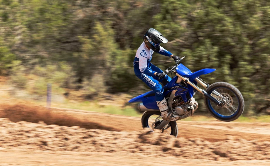 Yamaha YZ450F Bild 10: Yamaha YZ450F