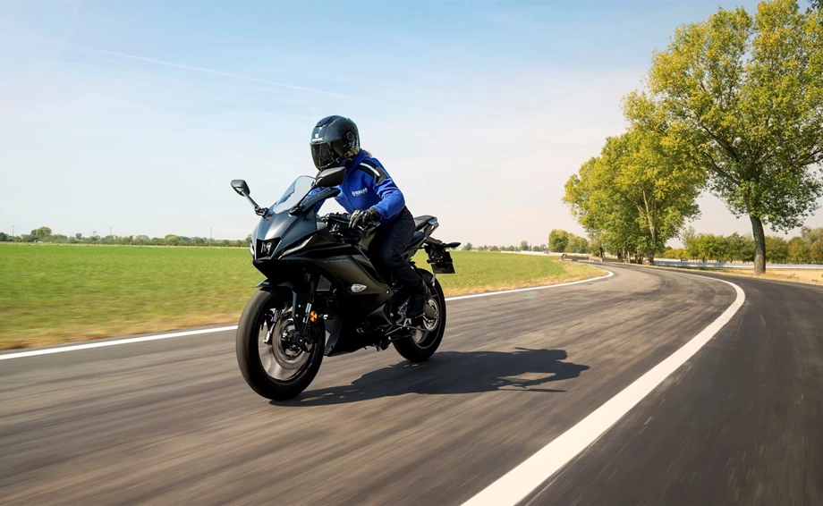Yamaha R125 Bild 29: Yamaha R125