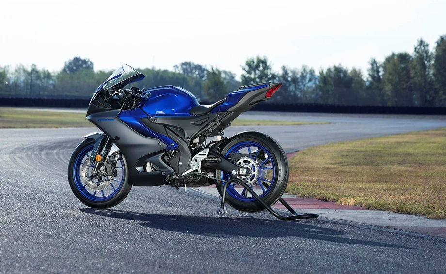 Yamaha R125 Bild 30: Yamaha R125