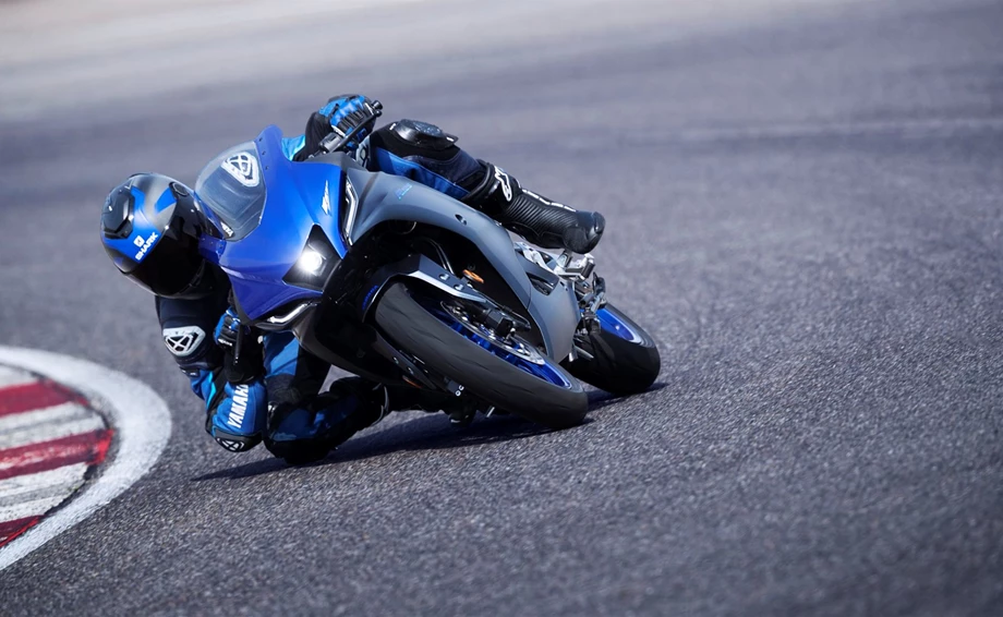 Yamaha R125 Bild 6: Yamaha R125