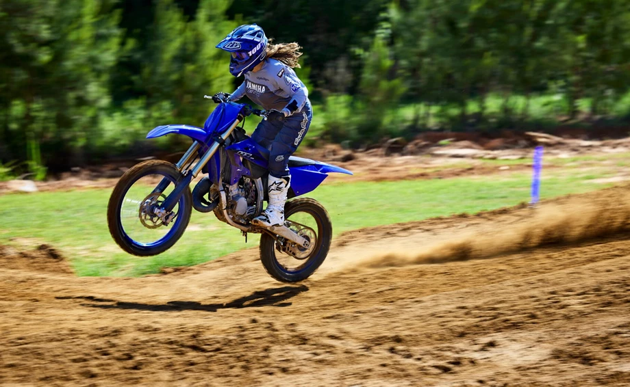 Yamaha YZ125LC Bild 3: Yamaha YZ125LC