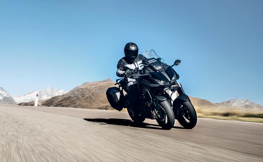 Yamaha Niken GT Bild 3: Yamaha Niken GT