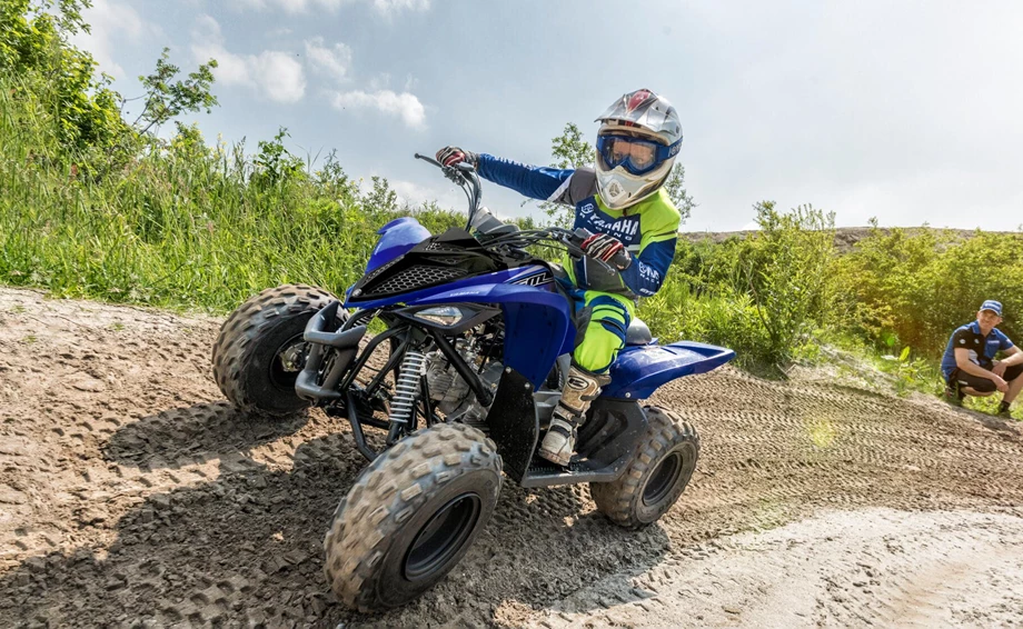 Yamaha YFM90R Bild 4: Yamaha YFM90R