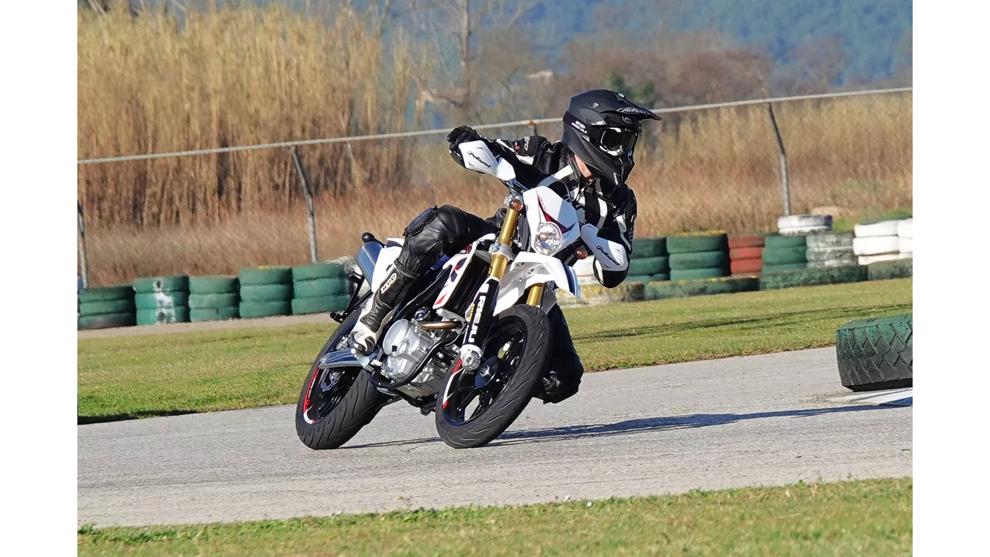 Rieju Marathon 125 SM PRO - Image 5 Rieju Marathon 125 SM PRO - Image 5