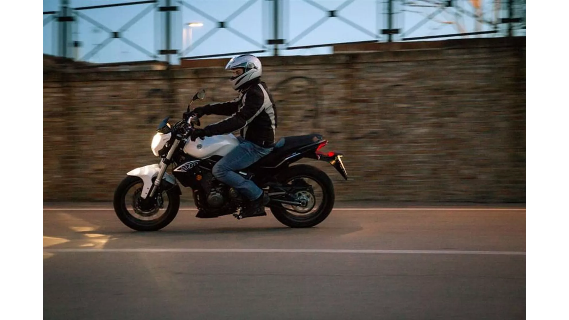 Benelli BN 302 - Image 20 Benelli BN 302 - Image 20