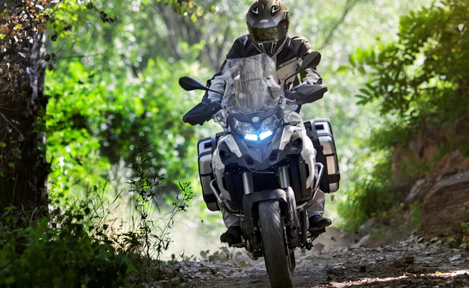 Benelli TRK 502 Bild 3: Benelli TRK 502