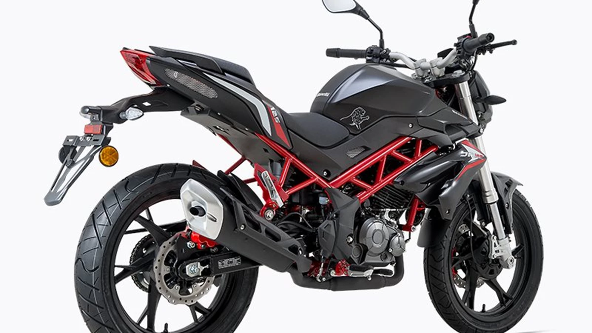 Benelli BN 125 Bild 3: Benelli BN 125