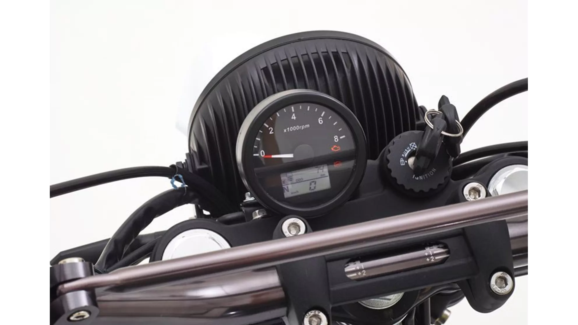 Mash X-Ride 650 - Image 3 Mash X-Ride 650 - Image 3