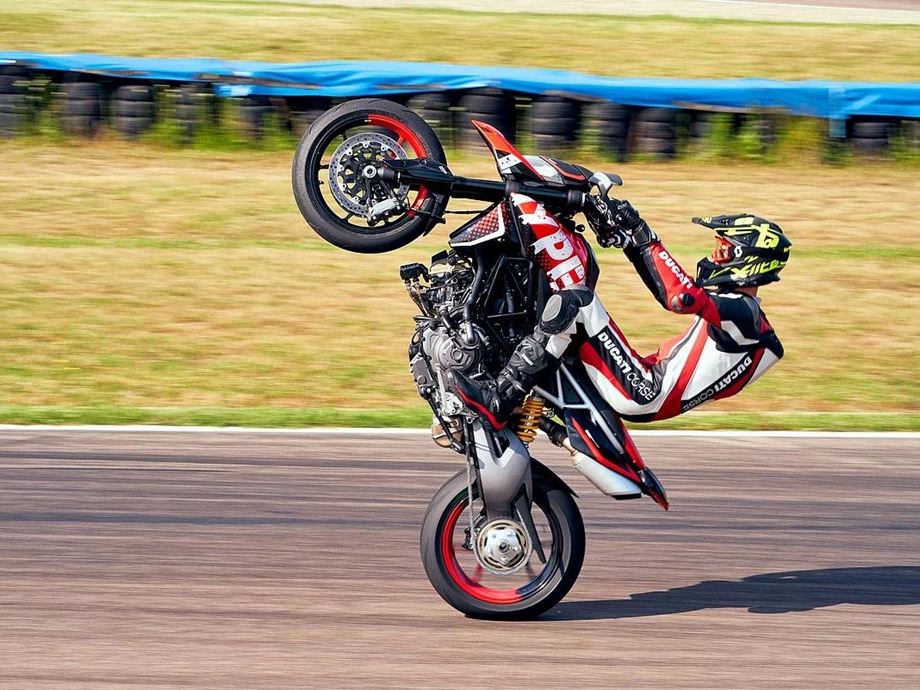 Ducati Hypermotard 950 RVE Bild 7: Ducati Hypermotard 950 RVE