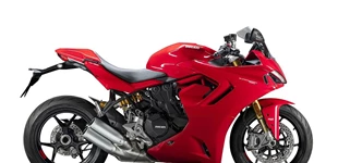 Ducati SuperSport 950 S 2023 vs Moto Guzzi V100 Mandello S 2024 Ducati SuperSport 950 S 2023 vs Moto Guzzi V100 Mandello S 2024