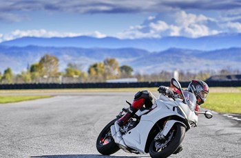 Ducati SuperSport 950 S 2023 - Bild 16 Ducati SuperSport 950 S 2023 - Bild 16
