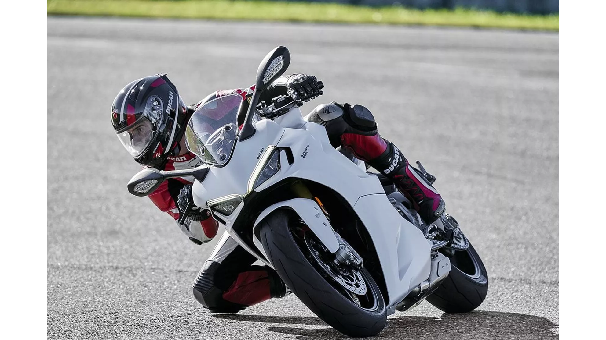 Ducati SuperSport 950 S - Image 16 Ducati SuperSport 950 S - Image 16