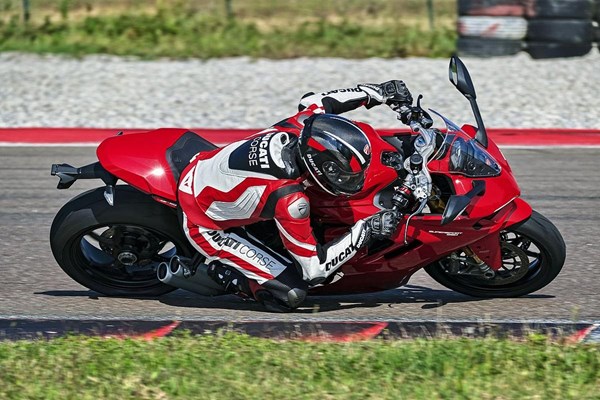 Ducati SuperSport 950 S () - Bild 2