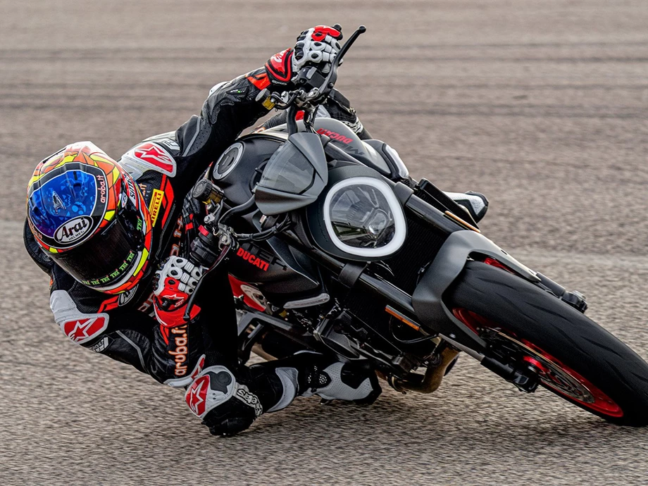 Ducati Monster Bild 5: Ducati Monster