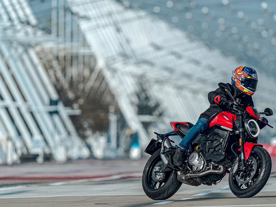 Ducati Monster Bild 3: Ducati Monster