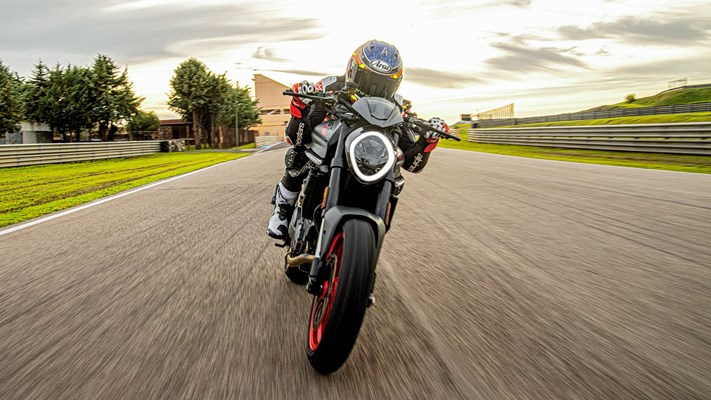 Ducati Monster () - Bild 7