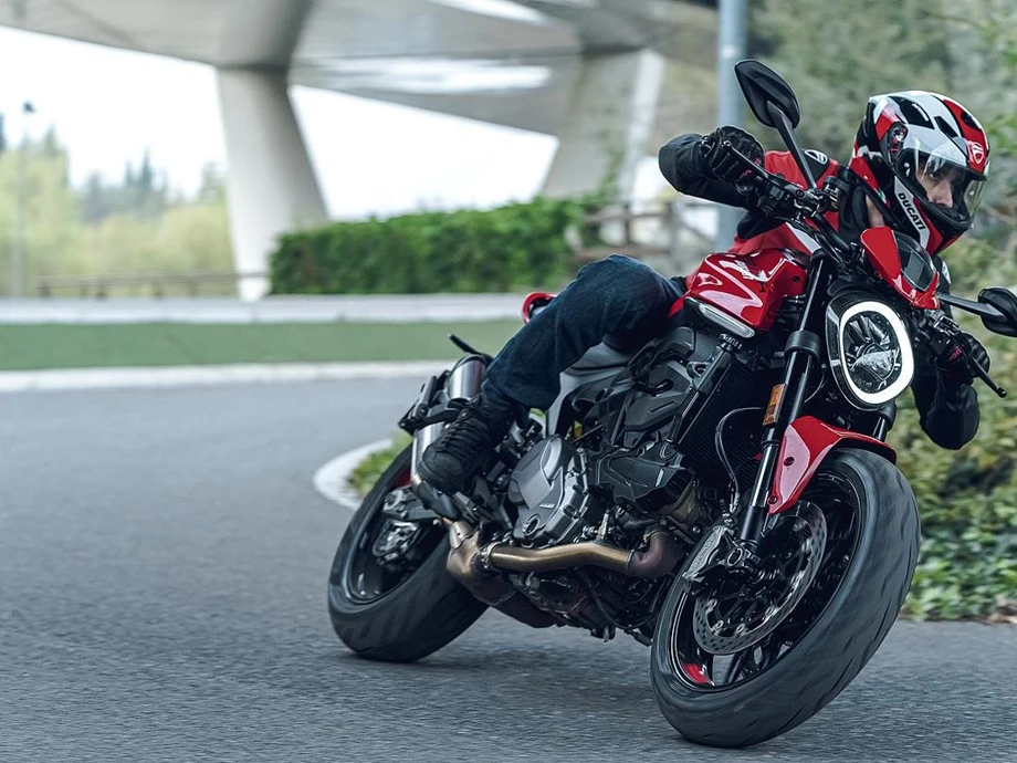 Ducati Monster + Bild 3: Ducati Monster +