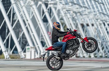 Ducati Monster + 2023 - Bild 3 Ducati Monster + 2023 - Bild 3