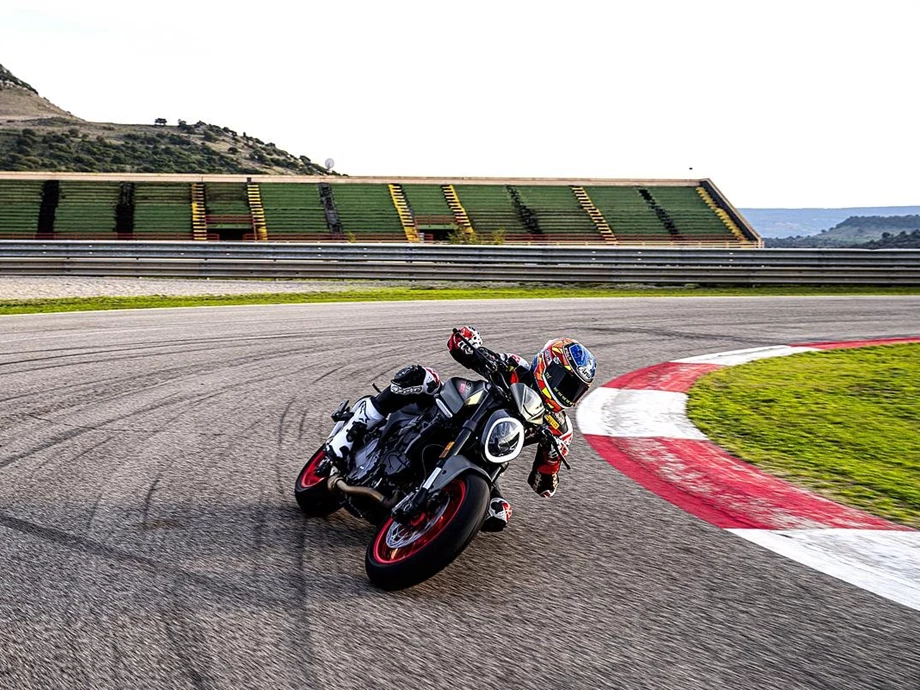 Ducati Monster + Bild 19: Ducati Monster +