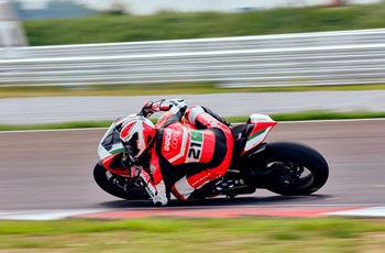 Ducati Panigale V2 Bayliss 1st Championship 20th Anniversary 2023 - Bild 21 Ducati Panigale V2 Bayliss 1st Championship 20th Anniversary 2023 - Bild 21