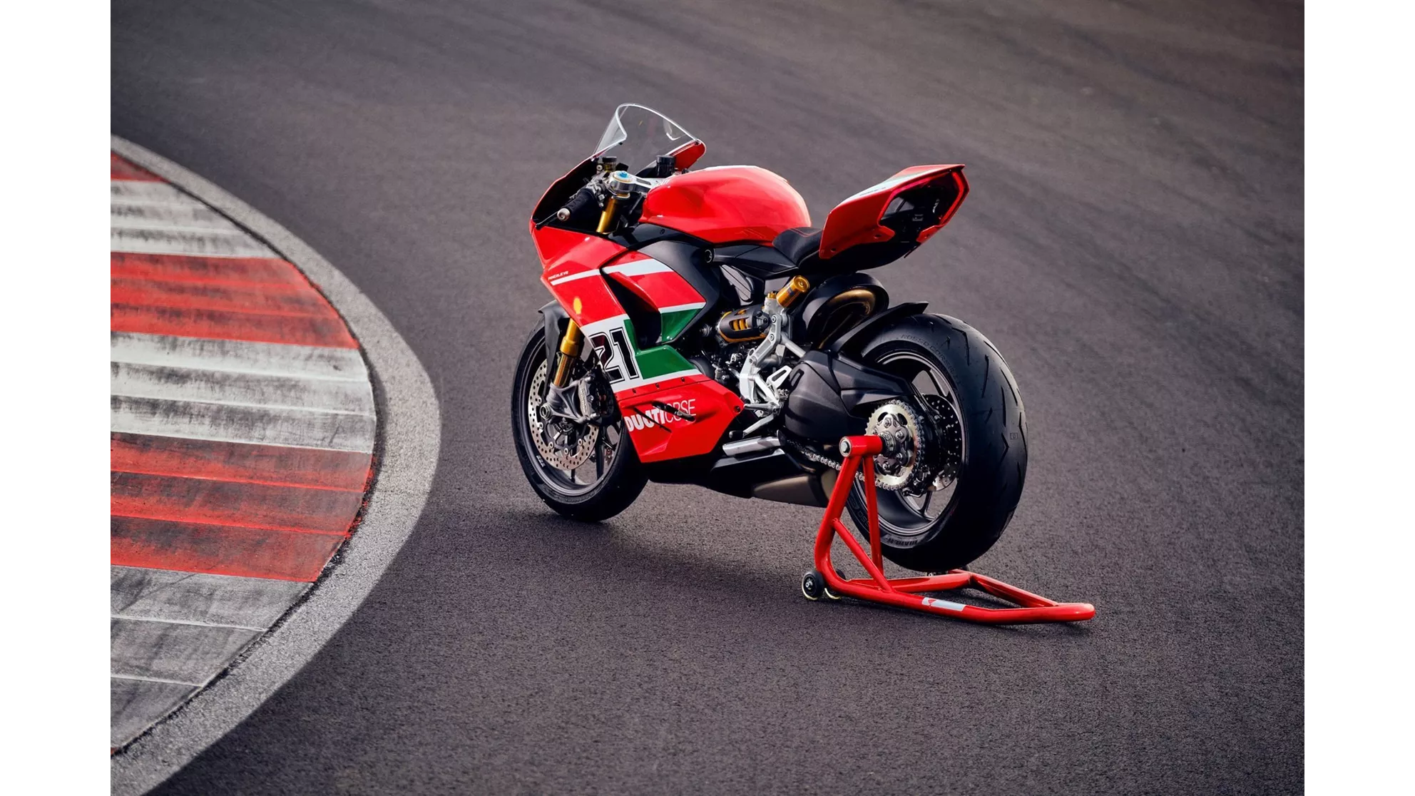 Ducati Panigale V2 Bayliss 1st Championship 20th Anniversary - Image 23 Ducati Panigale V2 Bayliss 1st Championship 20th Anniversary - Image 23
