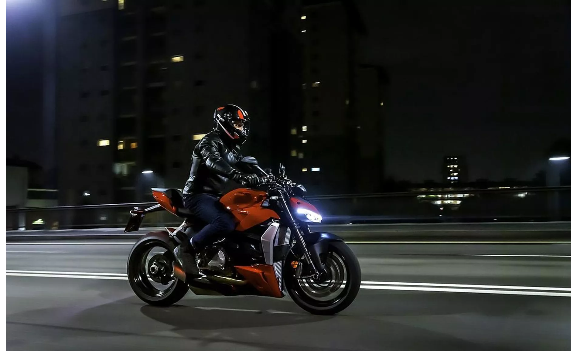 Ducati Streetfighter V2 2023 Ducati Streetfighter V2 2023