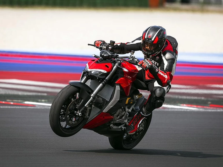 Ducati Streetfighter V2 Bild 13: Ducati Streetfighter V2