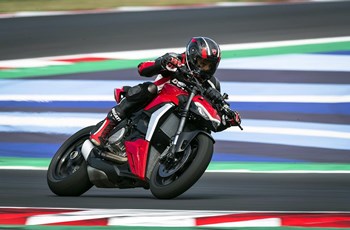 Ducati Streetfighter V2 2023 - Bild 15 Ducati Streetfighter V2 2023 - Bild 15