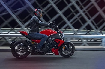 Ducati Diavel V4 2023 - Bild 8 Ducati Diavel V4 2023 - Bild 8