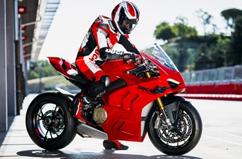Ducati Panigale V4 S 2023 - Bild 10 Ducati Panigale V4 S 2023 - Bild 10