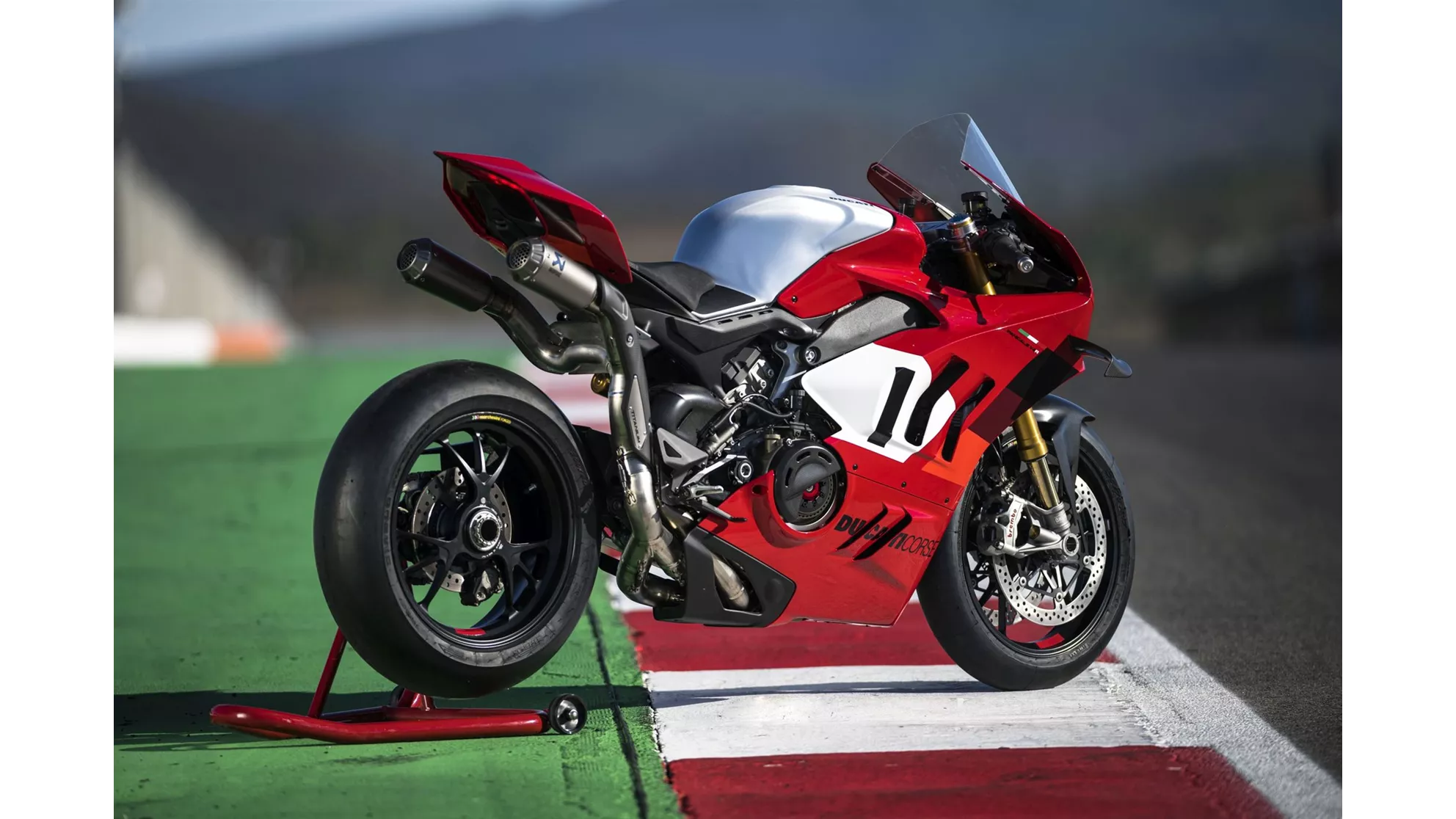 Ducati Panigale V4 R - Image 6 Ducati Panigale V4 R - Image 6
