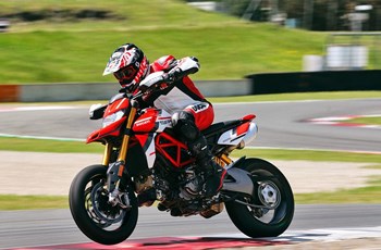 Ducati Hypermotard 950 SP 2023 - Bild 9 Ducati Hypermotard 950 SP 2023 - Bild 9