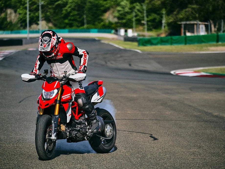 Ducati Hypermotard 950 SP Bild 11: Ducati Hypermotard 950 SP