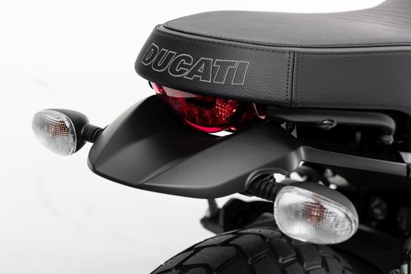 Ducati Scrambler Icon Dark () - Bild 8