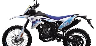 FB Mondial SMX 125i Enduro 2023 vs Fantic XMF 125 Competition 2022