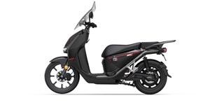 Super Soco CPx 2023 vs Seat MO eScooter 125 2021