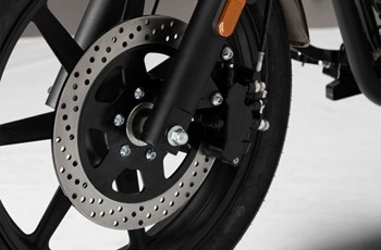 United Motors UM Renegade Sport 125 2023 - Bild 4 United Motors UM Renegade Sport 125 2023 - Bild 4