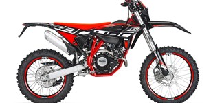 Beta RR 125 4T LC Enduro 2023 vs Beta RR Enduro 50 2013