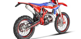 Husqvarna TE 150i 2023 vs Beta RR Racing 2T 200 2023