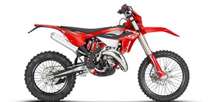 Beta RR 125 2T 2023 vs Beta RR 125 2T Racing 2022