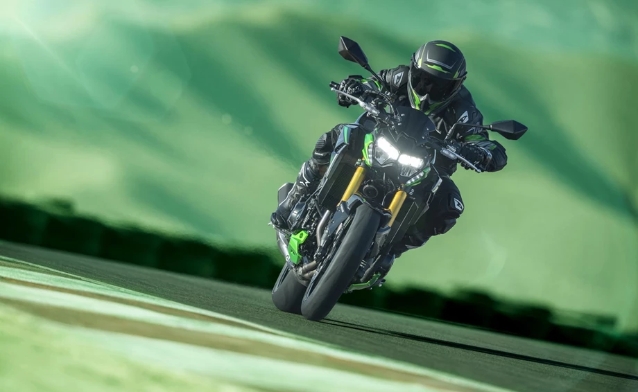 Kawasaki Z900 SE Bild 2: Kawasaki Z900 SE